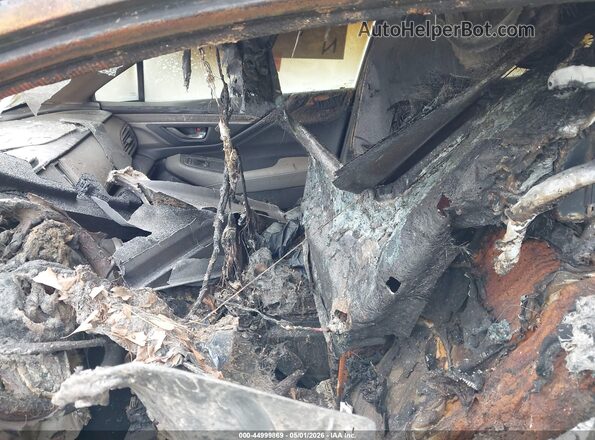 4S4BTANC4R3272437 2024 SUBARU OUTBACK Dark Blue Widok wnętrza z tyłu