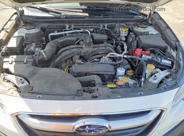 4S4BTAPC1N3221517 2022 SUBARU OUTBACK Белый Вид задней части салона