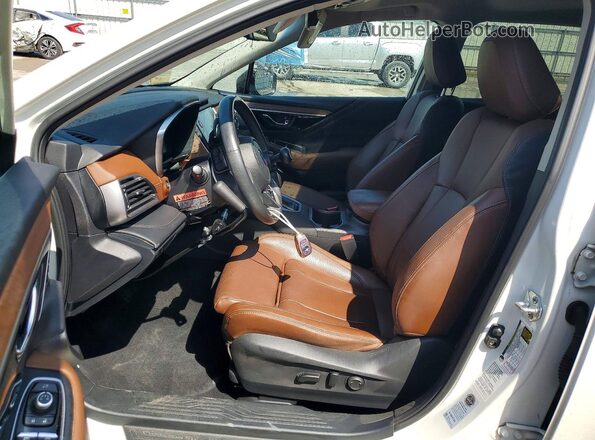 4S4BTAPC4N3244371 2022 SUBARU OUTBACK Белый Вид салона спереди