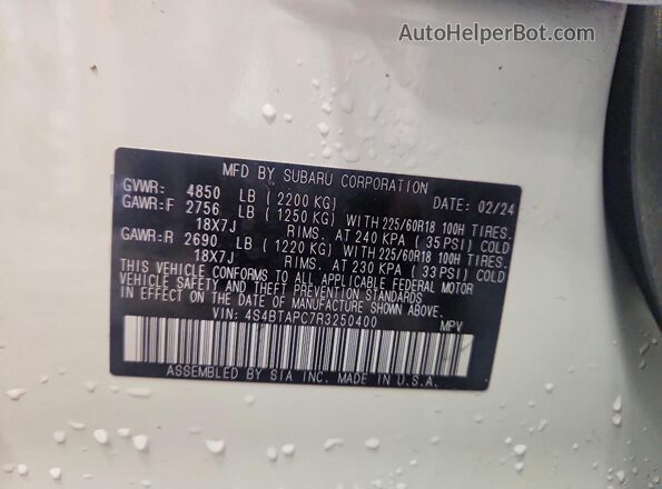 4S4BTAPC7R3250400 2024 SUBARU OUTBACK White Widok naklejki z numerem VIN