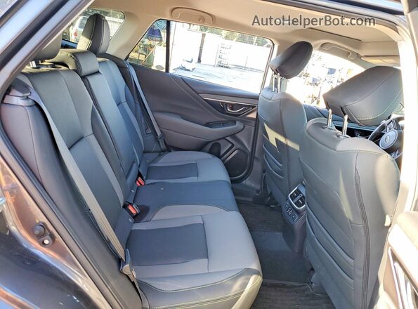 4S4BTGLDXS3147009 2025 SUBARU OUTBACK Gray Вид задньої частини салону