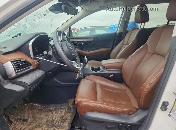 4S4BTGPD9R3158149 2024 SUBARU OUTBACK White Widok wnętrza z przodu