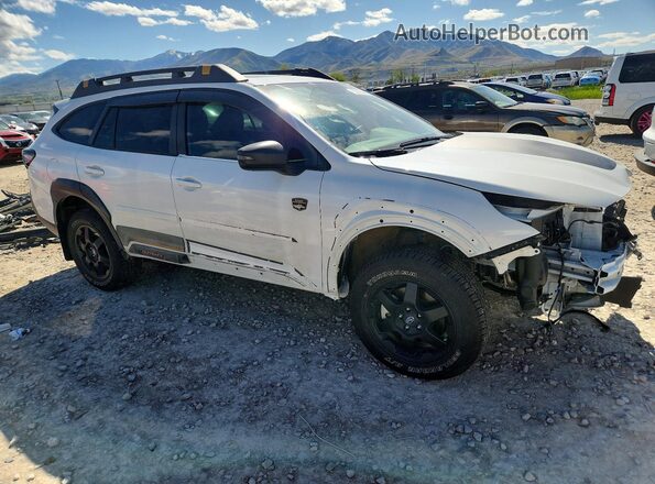 4S4BTGUD9S3320131 2025 SUBARU OUTBACK White Delantero derecho