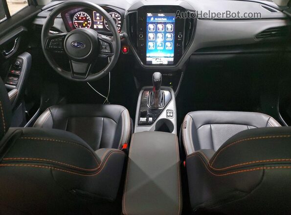 4S4GUHM64R3709148 2024 SUBARU CROSSTREK Black Vista del salpicadero