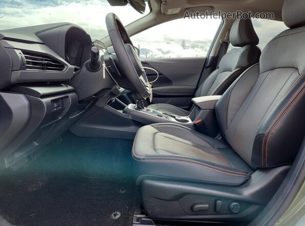 4S4GUHM65S3700576 2025 SUBARU CROSSTREK Green Vista interior delantera