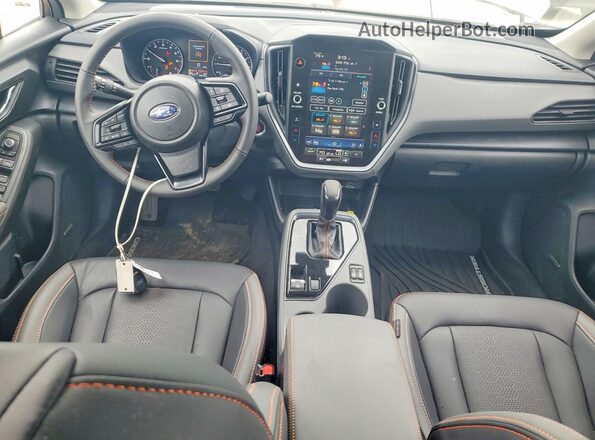4S4GUHM65S3755030 2025 SUBARU CROSSTREK Серебряный Вид панели приборов
