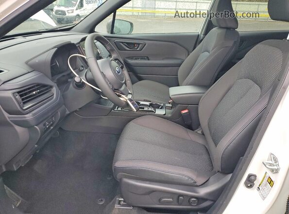 4S4SLDD66T3050437 2026 SUBARU FORESTER White Вид салону спереду