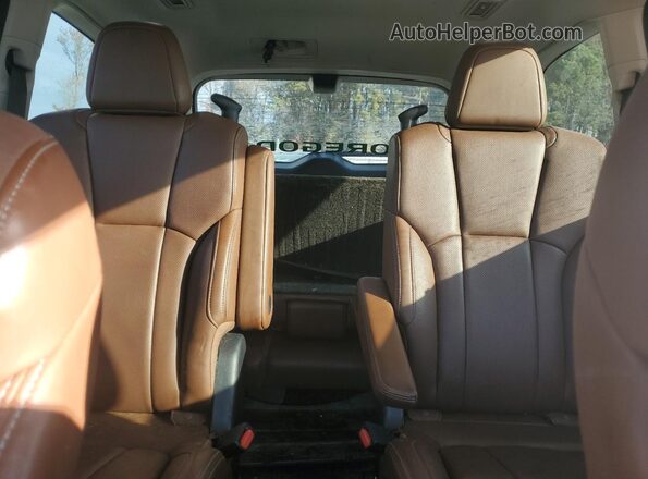 4S4WMARD2K3464723 2019 SUBARU ASCENT White Widok tylnych siedzeń