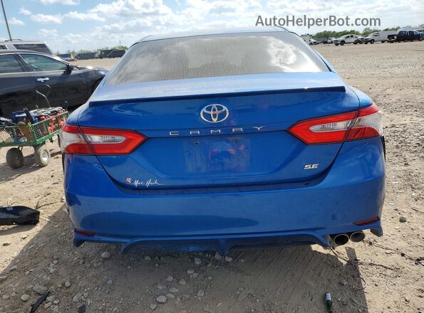 4T1B11HK1JU077046 2018 TOYOTA CAMRY Синий Вид сзади