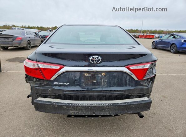 4T1BF1FK3HU452241 2017 TOYOTA CAMRY Черный Вид сзади