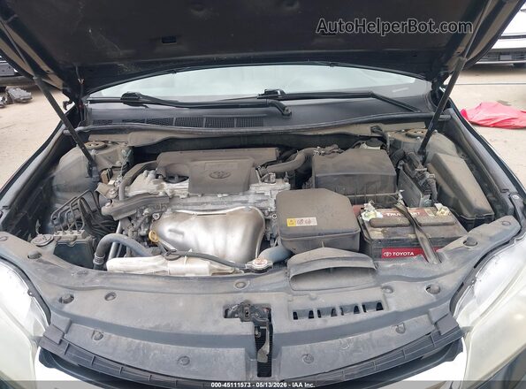 4T1BF1FK4HU620873 2017 TOYOTA CAMRY Dark Blue Widok z tyłu