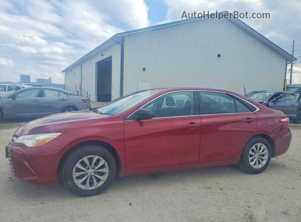 4T1BF1FKXGU587912 2016 TOYOTA CAMRY Бордовый Передняя левая четверть