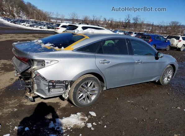 4T1BZ1FB5KU024234 2019 TOYOTA LE Серебряный Задняя правая четверть