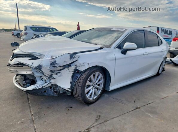 4T1C11AK7LU319615 2020 TOYOTA CAMRY White Vista tres cuartos delantera izquierda