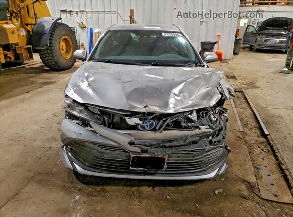 4T1C31AK9LU539705 2020 TOYOTA CAMRY Silver Вид спереду
