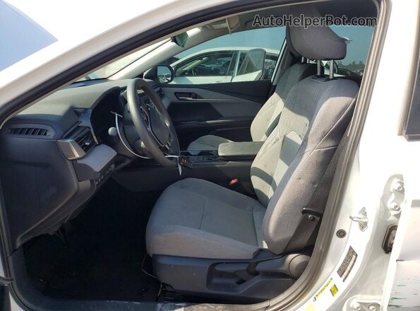 4T1DAACK0TU662414 2026 TOYOTA LE Белый Вид салона спереди