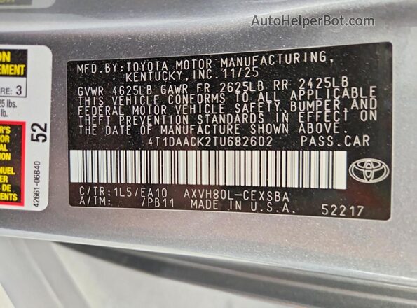 4T1DAACK2TU682602 2026 TOYOTA CAMRY Gray Widok naklejki z numerem VIN