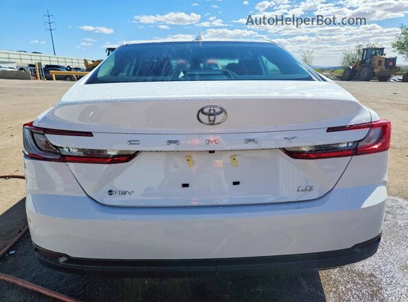 4T1DAACK2TU708342 2026 TOYOTA CAMRY White Вид ззаду