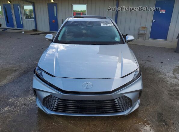 4T1DAACK3SU501991 2025 TOYOTA CAMRY Silver Вид спереду