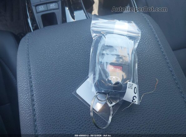 4T1DAACK3TU211090 2026 TOYOTA CAMRY Белый Вид панели приборов