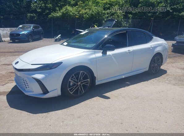 4T1DAACK3TU211090 2026 TOYOTA CAMRY Белый Передняя левая четверть
