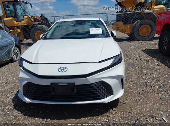 4T1DAACK4TU258614 2026 TOYOTA CAMRY Белый Вид задней части салона