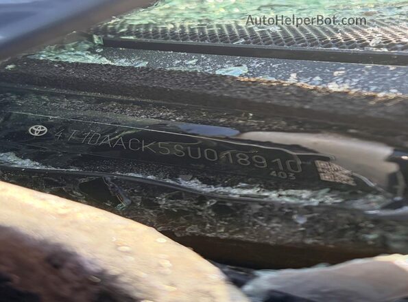 4T1DAACK5SU018910 2025 TOYOTA LE Black Widok komory silnika