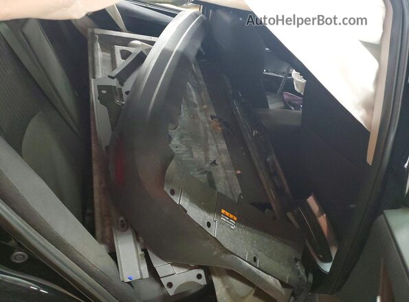 4T1DAACK5SU018910 2025 TOYOTA LE Black Widok tylnych siedzeń