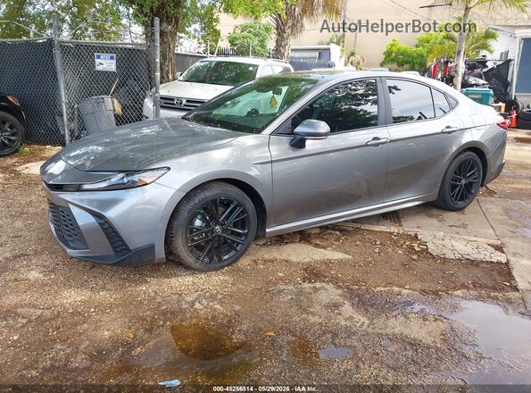 4T1DAACK5SU569824 2025 TOYOTA CAMRY Gray Przód lewy