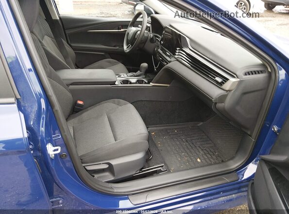 4T1DAACK5TU214282 2026 TOYOTA LE Синий Вид салона спереди