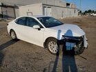 2026 Toyota Camry Le Белый vin: 4T1DAACK5TU260694