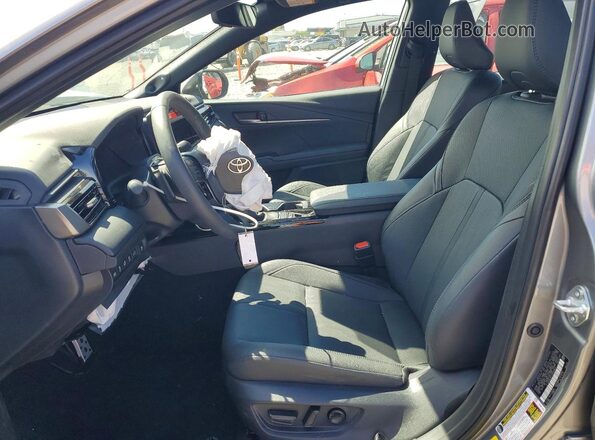 4T1DAACK5TU654843 2026 TOYOTA CAMRY Серый Вид салона спереди