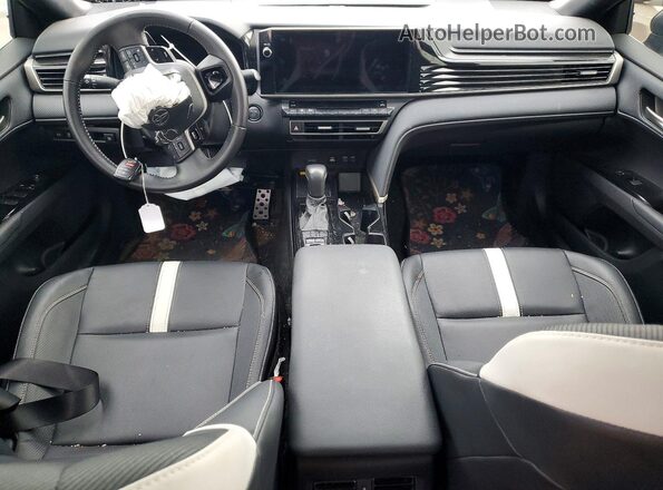 4T1DAACK7SU017077 2025 TOYOTA CAMRY Черный Вид панели приборов