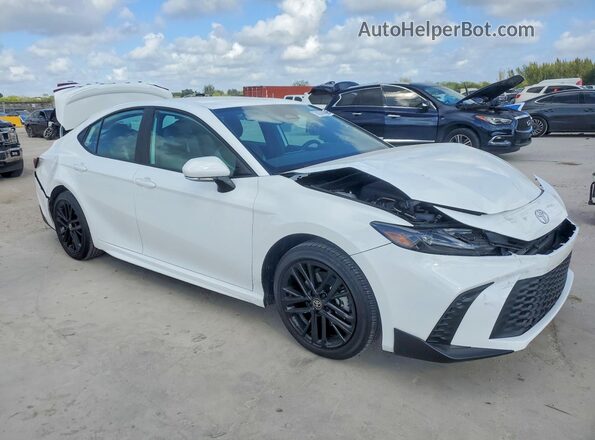 4T1DAACK7TU234338 2026 TOYOTA CAMRY Белый Передняя правая четверть