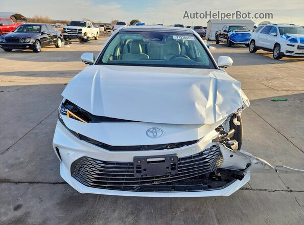 4T1DAACK7TU262883 2026 TOYOTA LE White Vista frontal