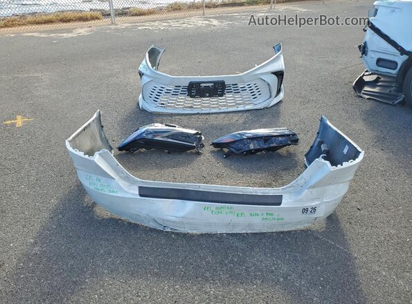 4T1DAACK8SU054087 2025 TOYOTA CAMRY Белый Вид подкапотного пространства