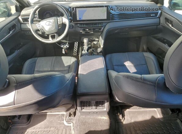 4T1DAACK8SU054087 2025 TOYOTA CAMRY Белый Вид панели приборов