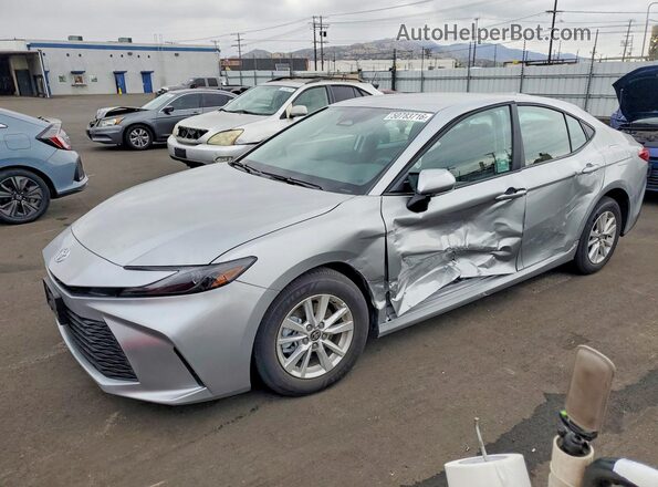 4T1DAACK8TU211764 2026 TOYOTA LE Silver Vista tres cuartos delantera izquierda