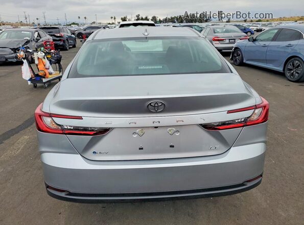 4T1DAACK8TU211764 2026 TOYOTA LE Silver Vista trasera
