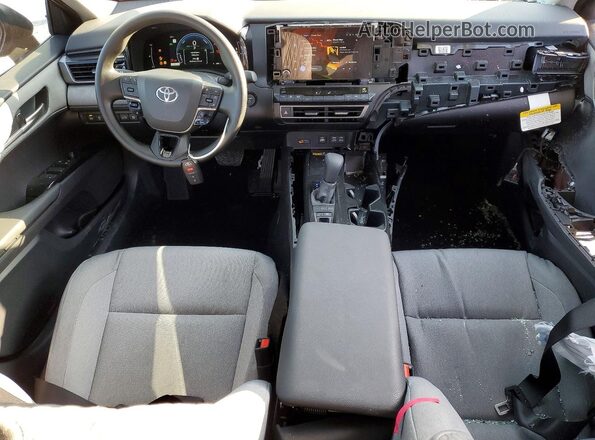 4T1DAACK8TU246532 2026 TOYOTA CAMRY Красный Вид панели приборов