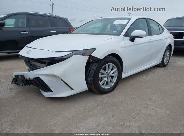 4T1DAACK8TU259569 2026 TOYOTA LE Белый Передняя левая четверть