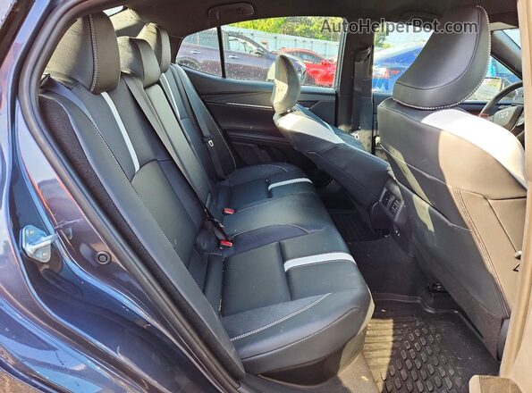 4T1DAACK8TU694561 2026 TOYOTA CAMRY Blue Widok tylnych siedzeń