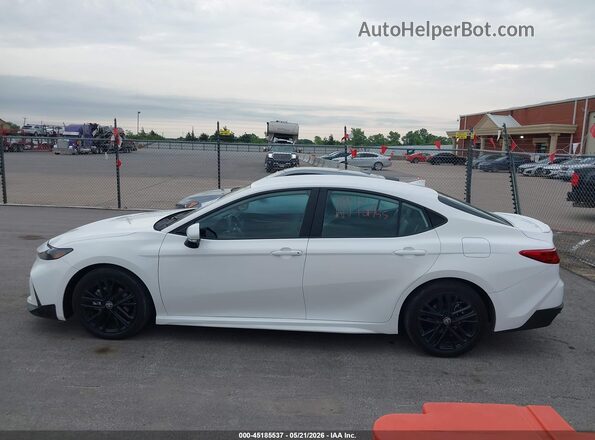 4T1DAACK9SU139505 2025 TOYOTA CAMRY White Widok wnętrza 360 stopni