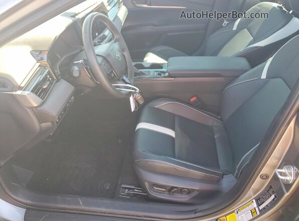 4T1DAACK9SU524367 2025 TOYOTA CAMRY Gray Widok wnętrza z przodu