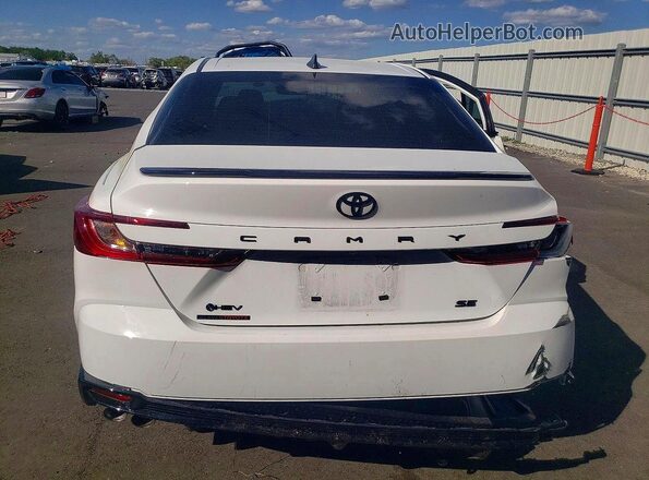 4T1DAACK9TU703199 2026 TOYOTA CAMRY Белый Вид сзади