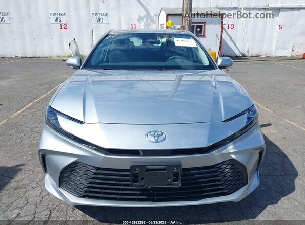 4T1DAACK9TU706202 2026 TOYOTA CAMRY Silver უკანა სალონის ხედი