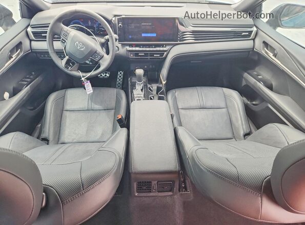 4T1DAACKXSU065589 2025 TOYOTA CAMRY Бирюзовый Вид панели приборов