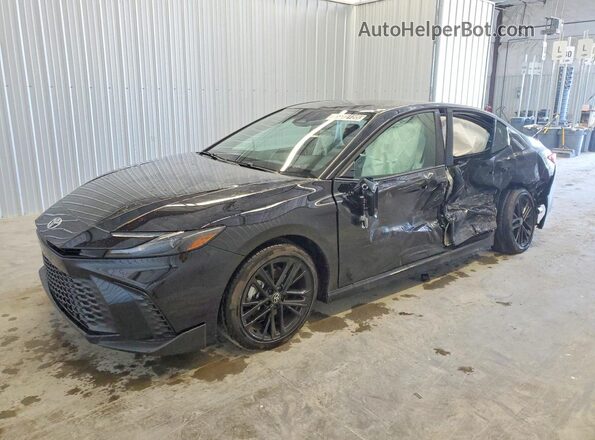 4T1DAACKXTU269570 2026 TOYOTA CAMRY Черный Передняя левая четверть