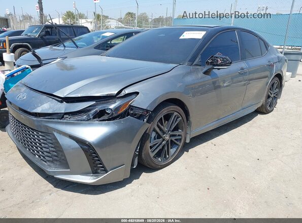 4T1DAACKXTU651095 2026 TOYOTA CAMRY Gray Przód lewy
