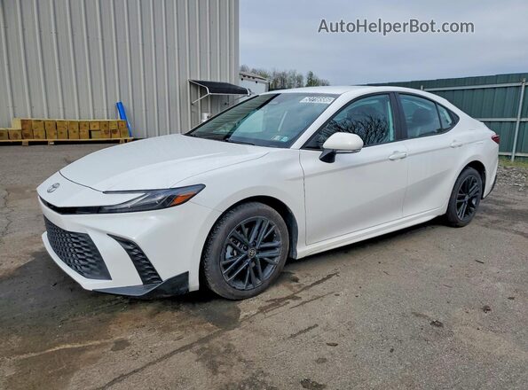 4T1DAACKXTU696716 2026 TOYOTA CAMRY White Vista tres cuartos delantera izquierda